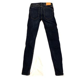 ZARA Dark Wash distressed skinny jeans - size 4